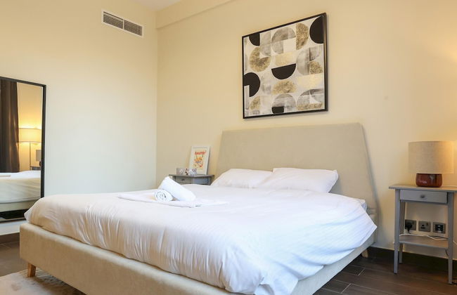 Elite LUX Holiday Homes - Enchanting 1BR Apt Games Pool Gym Access in Arjan Dubai - Photo 15