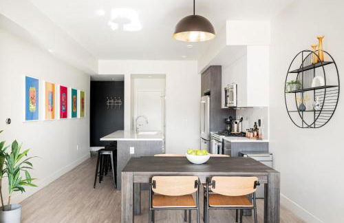 Art-Inspired Loft with Mountain View - Zuni Lofts - Foto 13