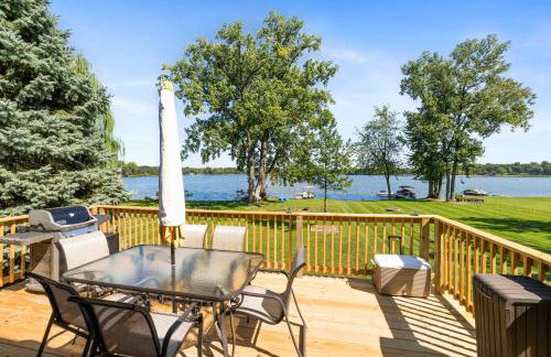 Lakefront Home on Pike Lake with Private Dock and Firepit - Foto 27