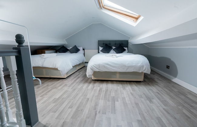 City Centre Modern 4 Person Apartment - Foto 3