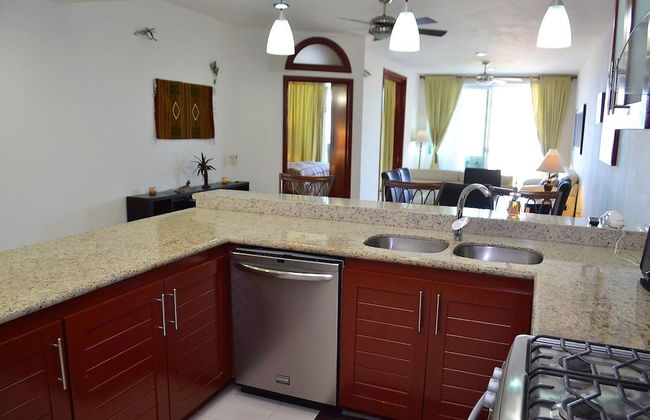 Condo Torre Diamante 305 by MDR - Foto 24