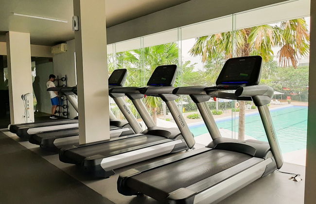 Comfy Studio Apartment At Aeropolis Residence - Photo 13