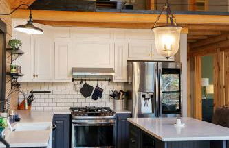 Arch Fun Cabin - Modern Cabin with Hot Tub, Games & Views - Foto 8