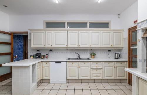 Castillo Meng - Foto 29