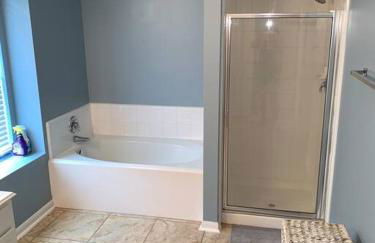 Modern home with beautiful pool - Foto 9