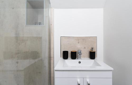 Romano Estate, The Courtyard - Photo 18