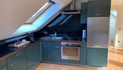 Gemütliches Studio in ruhiger Lage mit Klimaanlage, Netflix und Parkplatz - Photo 4, stove, dishwasher