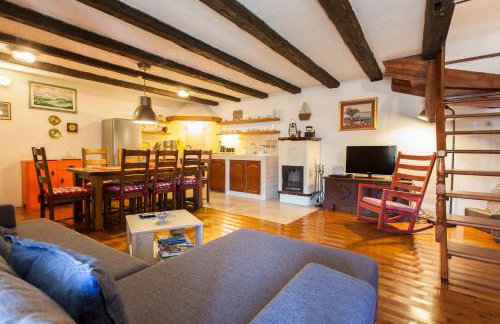 Captain's Villa with Swimming Pool - Photo 22