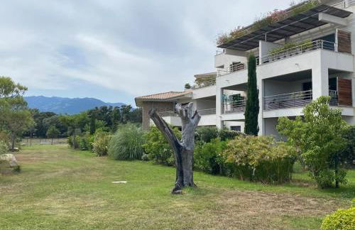 T2 neuf 4 personnes avec piscine/terrain tennis - Foto 33