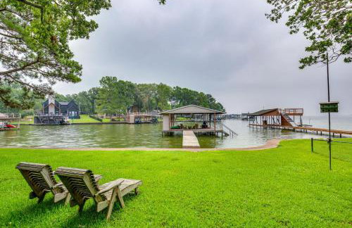 Private Dock Lakefront Enchanted Oaks Retreat - Foto 2