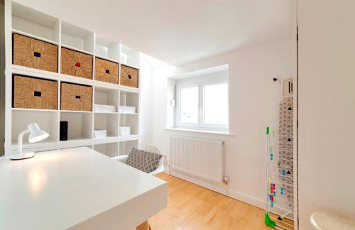 Pass the Keys 49 Byron Square Modern and Spacious 3 Bed Home with Free Parking - Foto 34