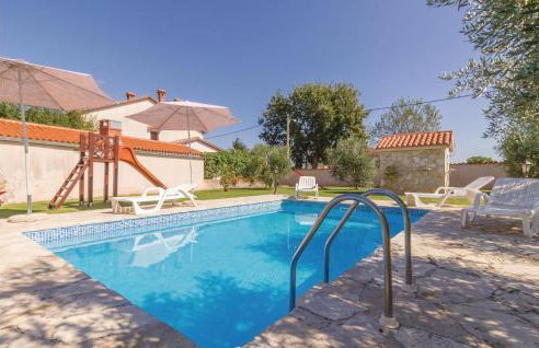 Two-Bedroom Holiday Home In Rebici - Foto 8