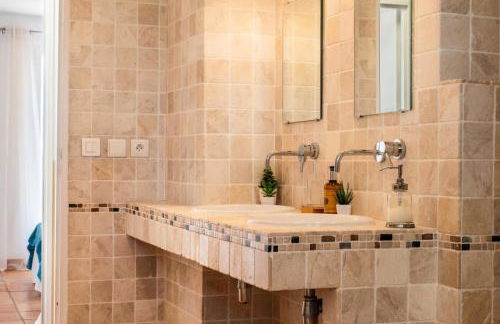 Résidence Villa 5 Chambres, Sauna, Piscine Et Vue Mer. - VILLA 5 chambres, sauna, piscine et vue mer. MAE-2513 - Foto 31