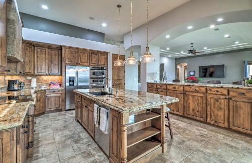 Pool and Spa! Phoenix Mansion Near Spring Training - Foto 9