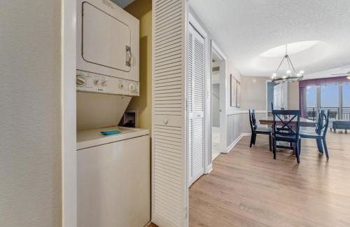 10th Floor Oasis Stunning 2BR with Spacious Private Double Balcony at The Wyndahm Ocean Walk Resort - Foto 14