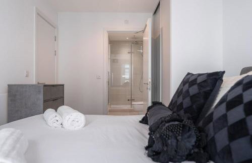 Stylish 2 BDR Apartment By Torr Property Group Short Lets & Serviced Accommodation With Free WiFi Central Manchester - Foto 29