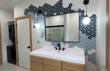 The Duke in Charming Old Towne Elkhorn - Foto 13