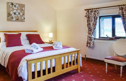 Priory Barn - Photo 13