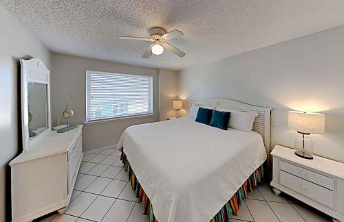 Royal Palms by Southern Vacation Rentals - Photo 14