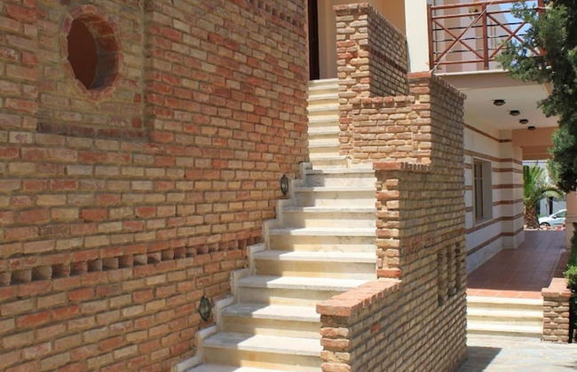 Omega Platanias - Foto 57