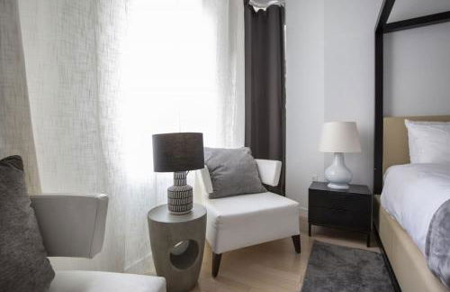 Modern 2BD in Midtown with Washer and Dryer in-unit - Foto 13