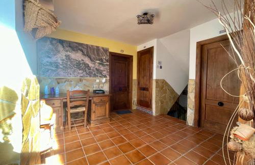 Apartamentos Axarquia , Frigiliana, terraza privada con vistas a la montaña rio y al mar - Photo 19