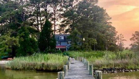 Chesapeake Waterfront - 7BR 5BA - Beach Pool Dock - Foto 3