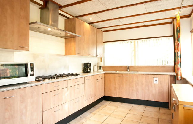 6 bedroom House in Beekbergen with swimming pool and garden - Photo 6