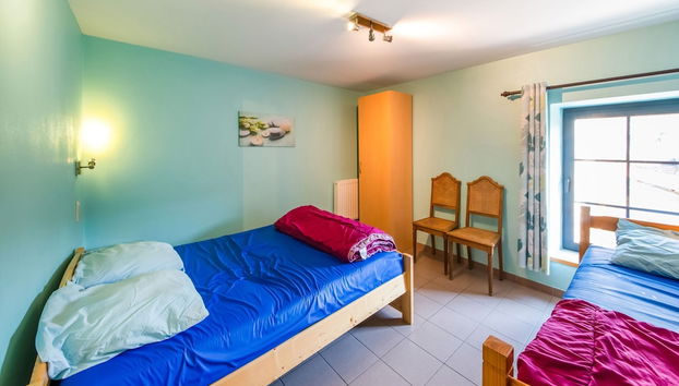 Stone Cottage with Sauna & Hot Tub near Cave of Lorette in Rochefort - Foto 5, Zimmer