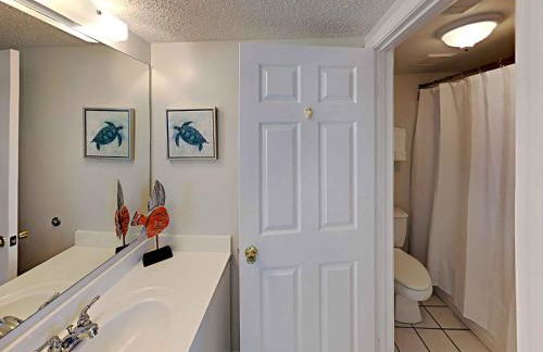 Royal Palms by Southern Vacation Rentals - Photo 18