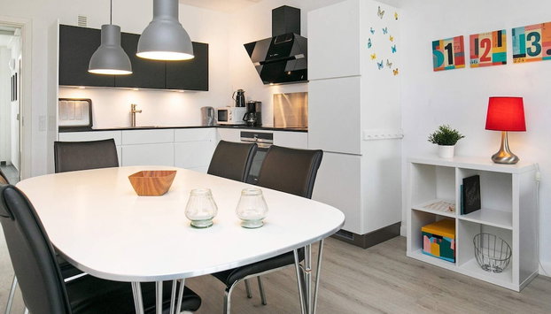 8 Person Holiday Home on a Holiday Park in Blokhus - Foto 4, Cocina privada