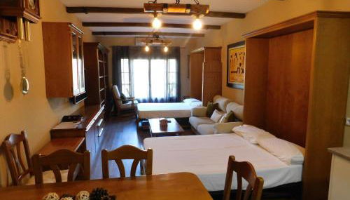 El pequeño capricho - Photo 2