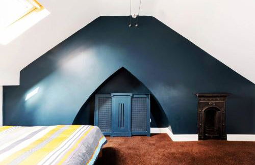 Contemporary Victorian Townhouse - walking distance to train station and Chester city centre - Photo 3