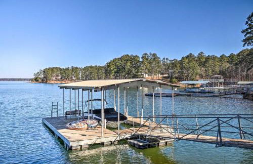 Luxe Lake House with Pool and Dock on Deep Water Cove! - Foto 38