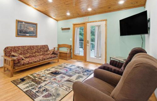 Serene Yellville Retreat with Hot Tub on 85 Acres - Foto 4