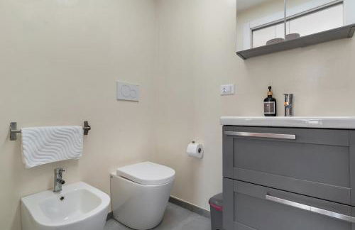 Baroni B - FREE private parking and A-C - Foto 8