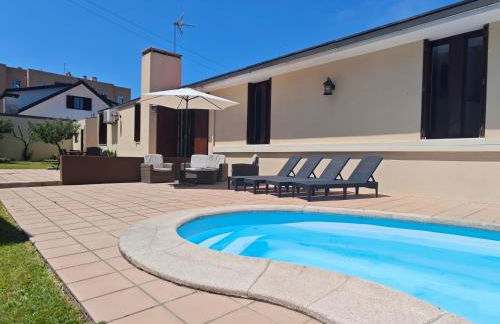 Casa na praia - com piscina - Foto 1