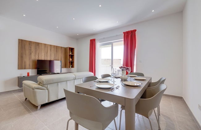 Elegant Sliema Penthouse, Panoramic Terrace - Foto 28