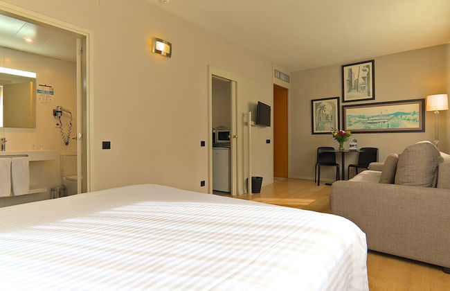 Aparthotel Atenea Barcelona - Foto 24