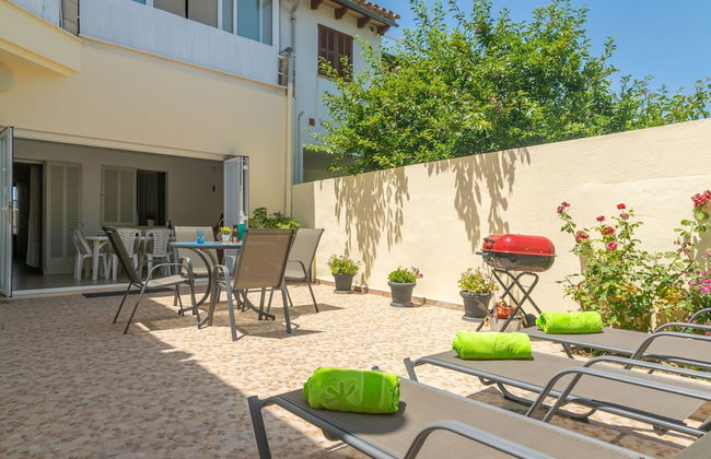 Vila Ca Shermano in Urbanitzaci Montferrutx - Photo 13