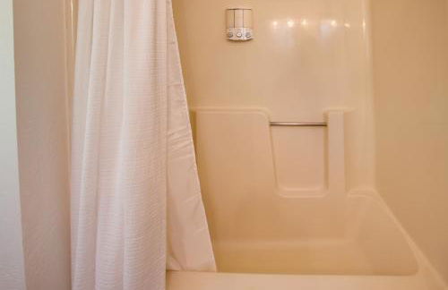 Cozy Coeur dAlene Getaway with Fire Pit, Near Dtwn - Foto 14