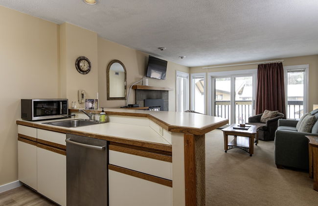 Okemo Mountain Lodge- Cozy 1 Bedroom Condo #A206 1 Condo by RedAwning - Foto 17