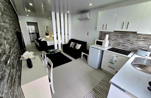 The Cedar Tree Studio - Photo 10