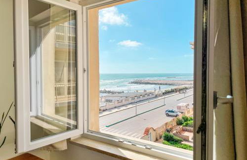 Demetra Seafront Apartment - Parking & Pool - Foto 13