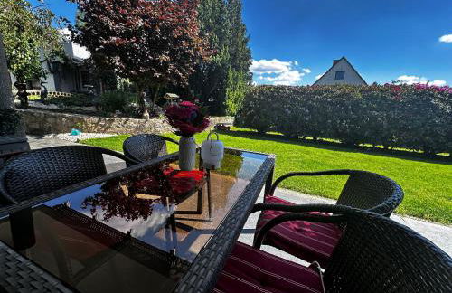 4 Sterne Ferienwohnung Schlossblick Sauna Pool Whirlpool pri - Foto 40