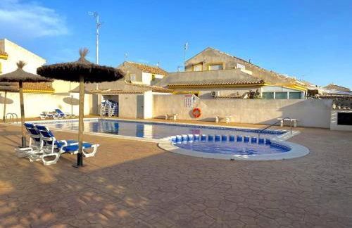 BONITO ADOSADO CON PISCINA A 200 M DE LA PLAYA - Foto 28