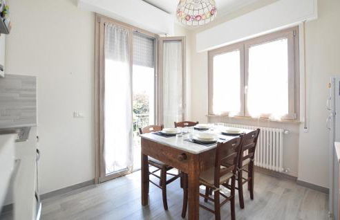 Beautiful Apartment In Piano Di Mommio - Foto 5