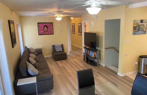 Gulfport 5-5 Pool Free Wi-Fi Parking House - Foto 17