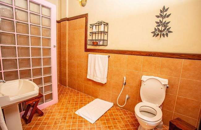 South Point Abbey Whole Villa 4 Bedroom (Sleeps 9) - Photo 30