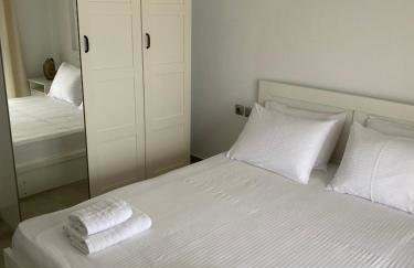 Seafront Apartment Nea Peramos - Photo 3